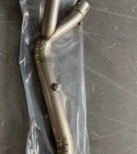 雅马哈R1中段，钛合金原厂口径，定制版，直...