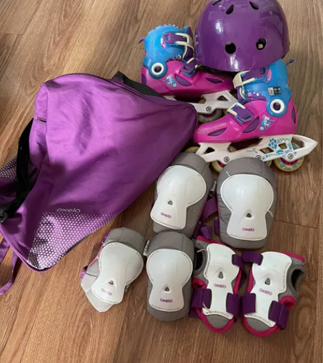 迪卡侬OXELO品牌的儿童轮滑鞋，型号见鞋...