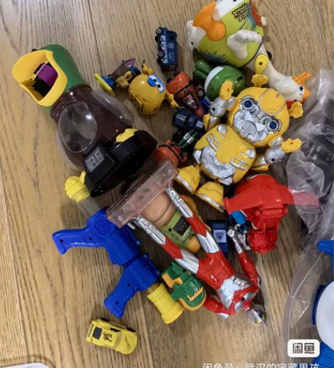 奥特曼幼儿玩具雪花片积木乐高超级飞侠飞机汽...