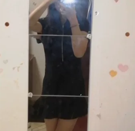 心机裙子设计感超仙女冷淡风赫本小黑裙极简主...