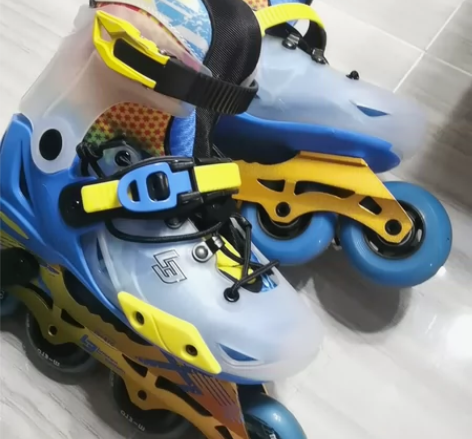 ?米高S6轮滑鞋儿童初学全套装锁轮可调大小...