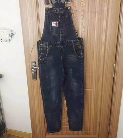 几乎全新背带裤，130斤以内可穿，包邮，不...