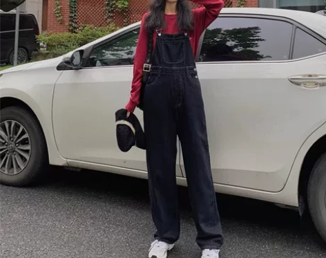 黑色牛仔背带裤女春夏季新款宽松直筒阔腿连体...