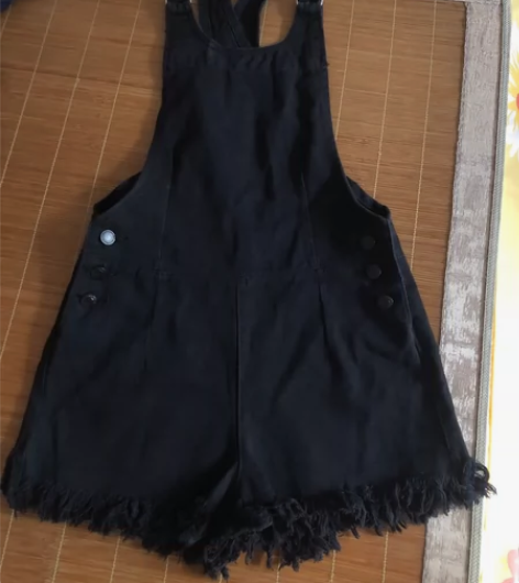 【一件包邮】黑色背带牛仔短裤女夏季新款高腰...