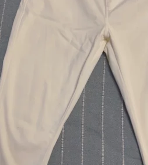 九五新，洗过一次。优衣库，女裤七分裤，弹力...