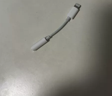 原装苹果取卡针，耳机转换器 刚换了苹果15...