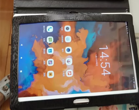 荣耀至尊平板V8 12G运行内存   51...