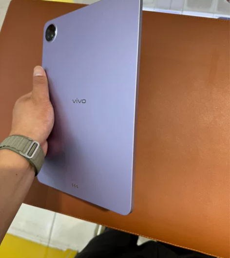 出售vivo pad 2 8?256G 外...