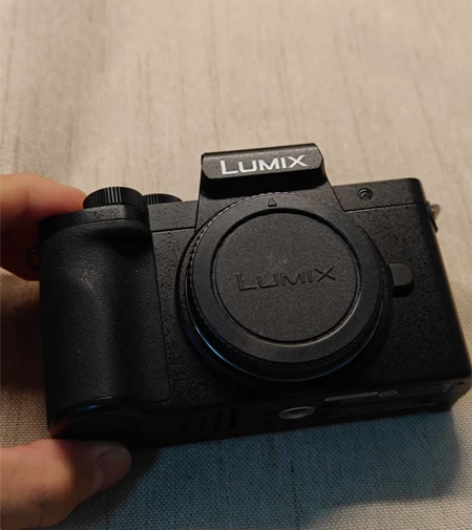 松下g100单机99新，快门次数300 关...