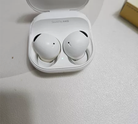 三星buds2 por白色 23年11月京...