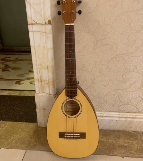 出闲置尤克里里 感兴趣的话点“我想要”和我...