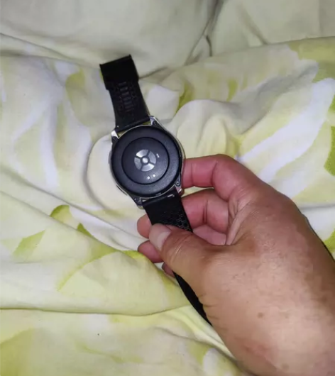 ?一加手表，成色靓，刚买没有多久，有看中的...