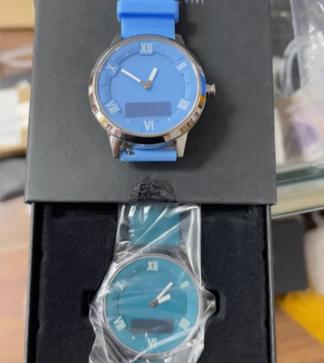 联想智能手表 全新全套 手表都是全新的 仅...