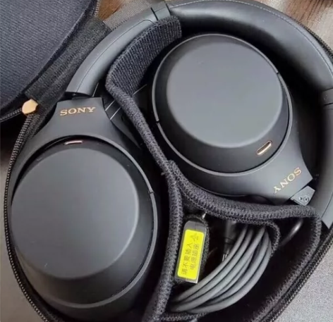 索尼wh–1000xm4，箱说全，充电线音...