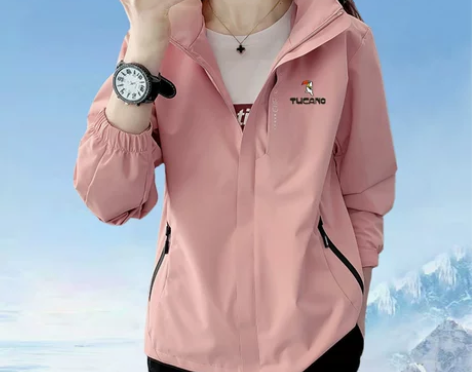 ?包邮全新 未穿 ！啄木鸟新款冲锋衣男女春...