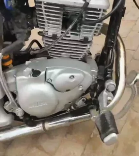 雅马哈250cc太子摩托车  大家看看能卖...