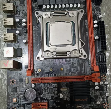 华南x79主板+cpu+内存 感兴趣的话点...