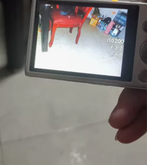 卡西欧zs10数码相机。功能正常。屏幕贴着...