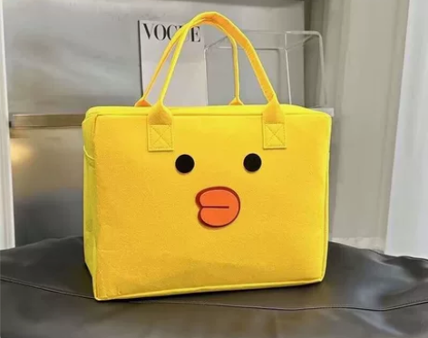 大容量衣物旅行包学生住校卡通毛毡包收纳袋拉...