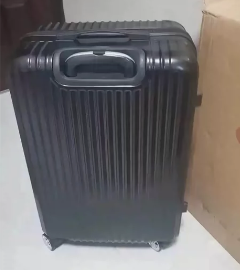 【包邮到家】20寸全新行李箱包邮 厂家倒闭...