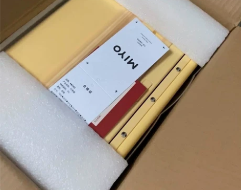 全新包邮 MIYO宽拉杆行李箱 女小20寸...