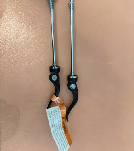 伊斯顿 原装超轻快拆一对 成色不错，没有使...