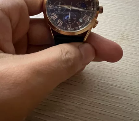 欧利时正品男士手表有需要的d最近缺钱平时舍...