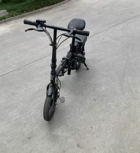 正步折叠电动车，续航30公里左右，本地自提...