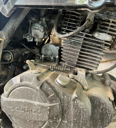 宝雕发动机，单缸200cc，只跑了几千公里...