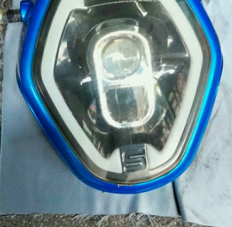银钢小怪兽摩托车    led大灯总成，加...
