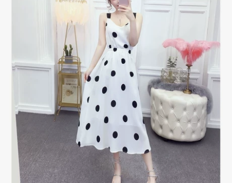 流行裙子仙女超仙森系很仙的波点连衣裙性感露...
