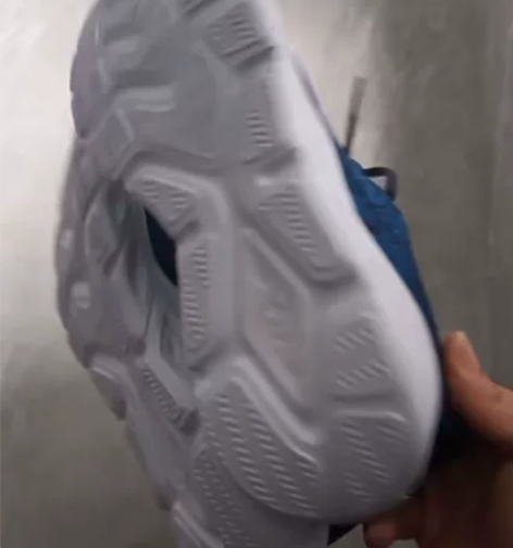 ?特步男运动鞋夏季运动鞋网鞋，闲置转卖几乎...