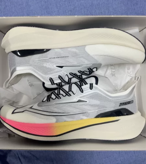 特步两千公里二代跑鞋|男款运动鞋春季跑步鞋...