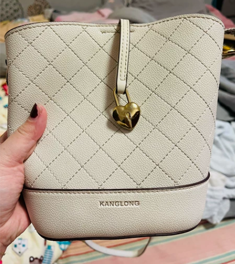 奥康小包包，挺洋气的，包多，转让 感兴趣的...