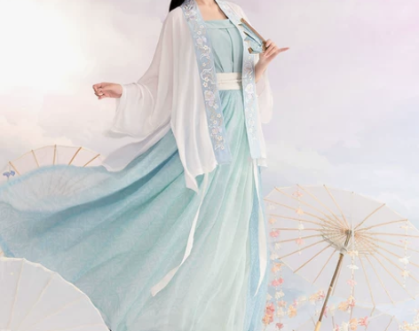 东月棠 沐晴:正品，穿过一两次，洗过，吊带...