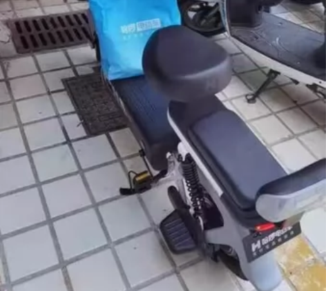三亚哈啰48V20AH智能电动车电动自行车...