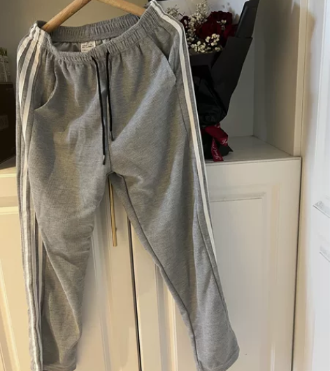 全新休闲运动裤，高腰的，穿到110左右，裤...