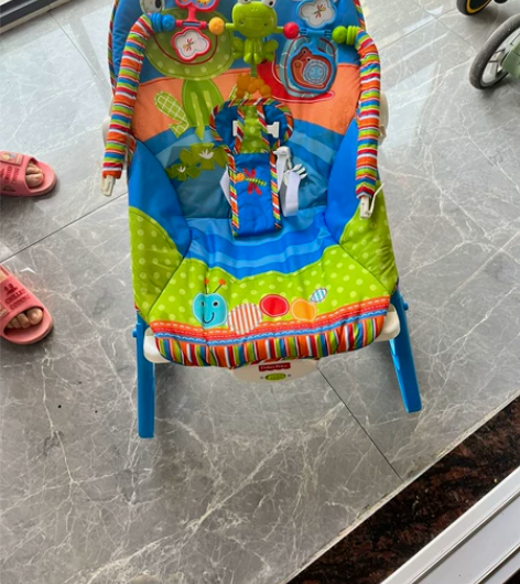 费雪摇椅，用过一两次，别人送的，宝宝大了，...