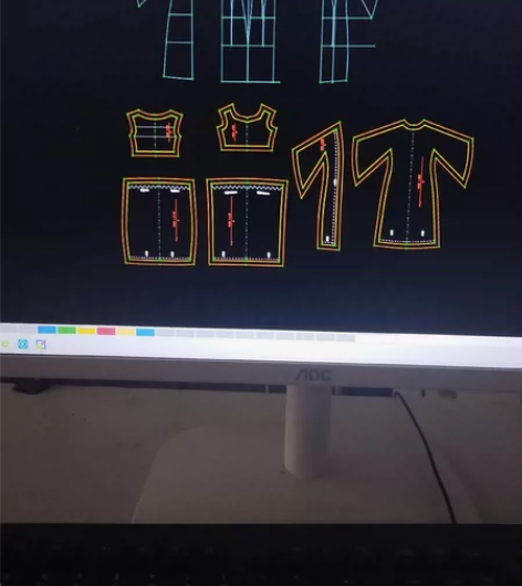 ［服装纸样打印］电脑制版画图出图服装纸样打...
