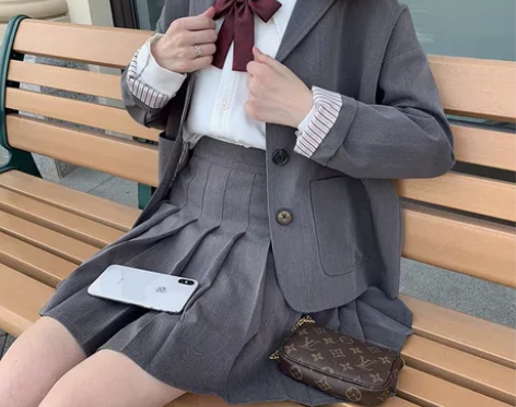 一套全新酱果自制小西服学院风制服学生宽松J...