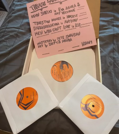 Sonic youth吉他手Thursto...