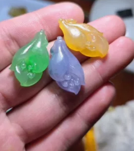 承接玉器雕刻定制 感兴趣的话点“我想要”和...