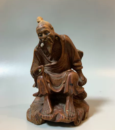 小年份木雕人物摆件（议价出） 感兴趣的话点...