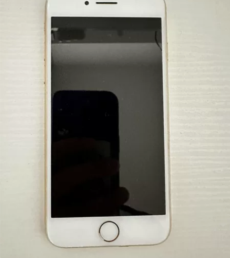 iphone8，外表九成新，一直保护得比较...