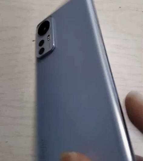 小米12，8+256，个人一手机，一直贴膜...