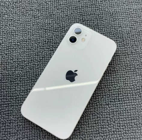 苹果iPhone12，白色 国行正品，双卡...