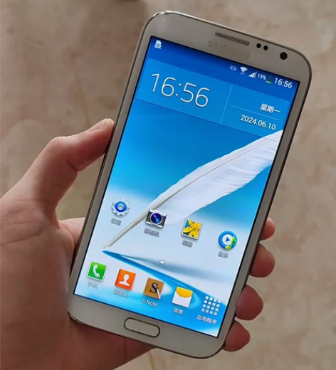 国行三星Galaxy Note 2，型号是...