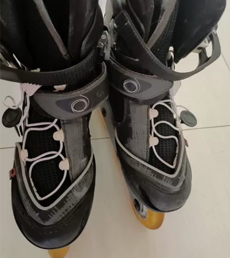 迪卡侬购得,大童旱冰鞋,35-38码可穿,...