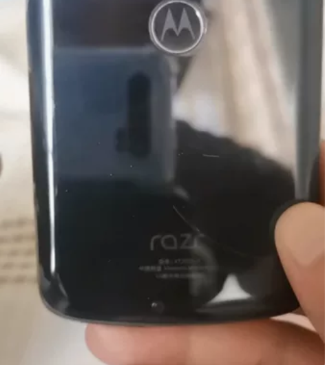 摩托罗拉moto razr 5g，razr...
