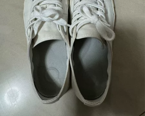 无印良品小白鞋 感兴趣的话点“我想要”和我...